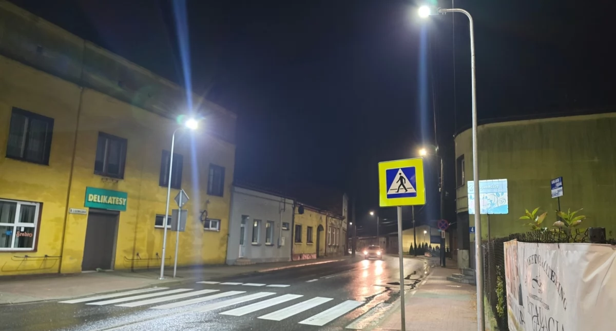 Nowe oświetlenie poprawi bezpieczeństwo pieszych w centrum Kamieńska