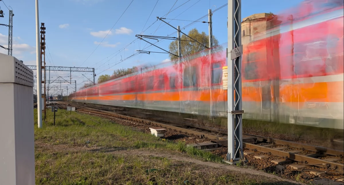 Za wczesny pociąg do szkoły. „Było dobrze, zmieniono rozkład, jest źle