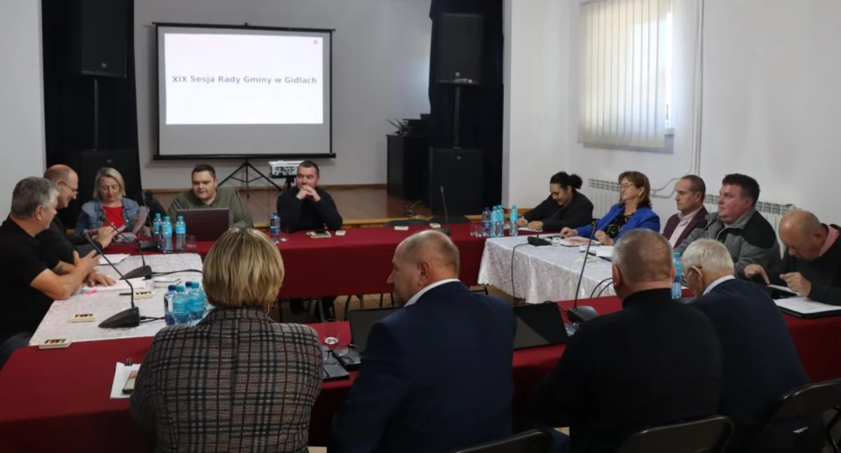 Radni z Gidel przyjęli zmiany w budżecie i powołali Radę Seniorów