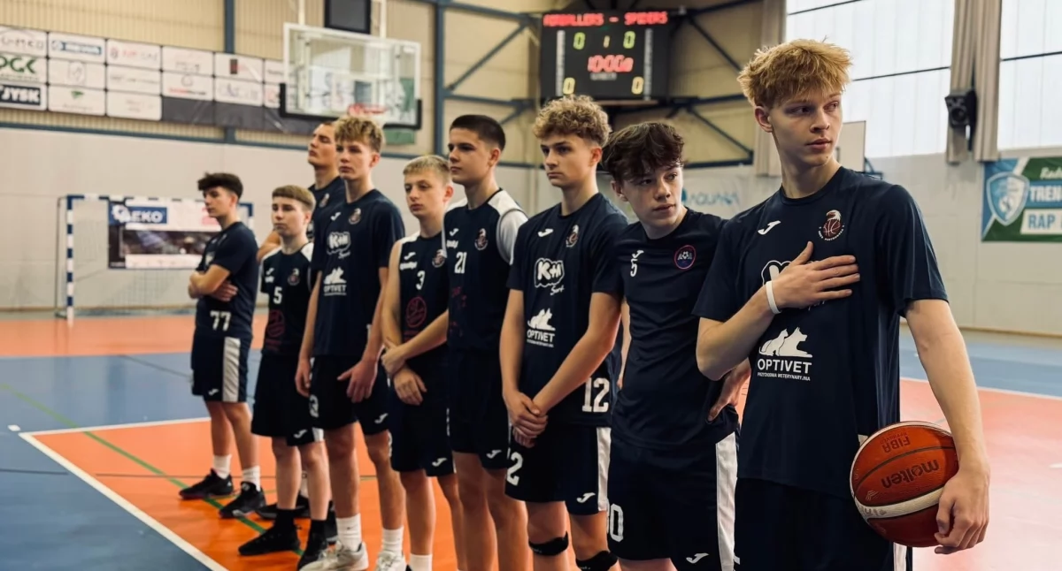 Basket Cup 2025 z okazji Święta Niepodległości w hali przy PSP nr 6. Finały we wtorek