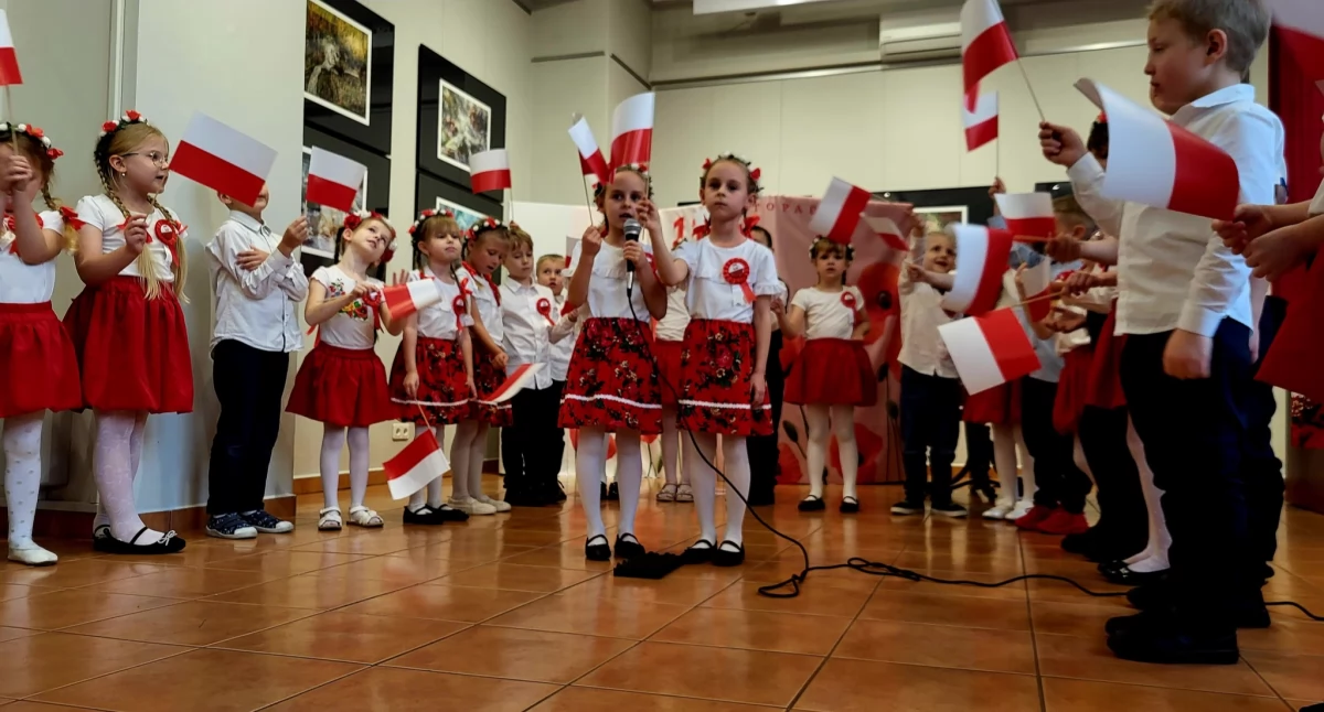 6-latki z Publicznego Przedszkola nr 6 opowiadały o umiłowaniu do Polski