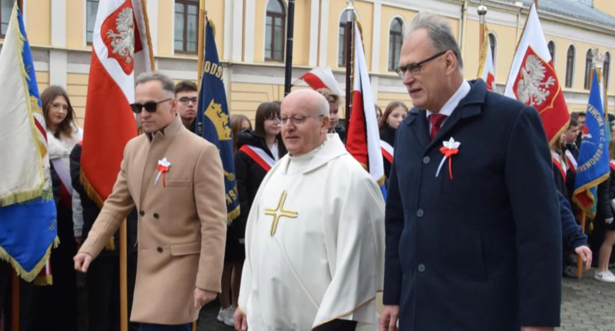Wyborca KO: Nie można stać obok. „Nie uczestniczcie w wydarzeniach, w których bierze udział ten duchowny
