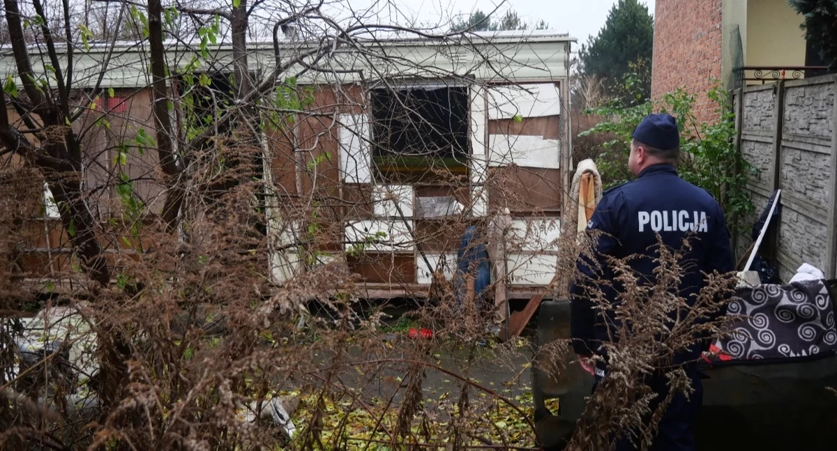 Zrobiło się zimno. Policjanci sprawdzają pustostany, żeby nie doszło od tragedii 