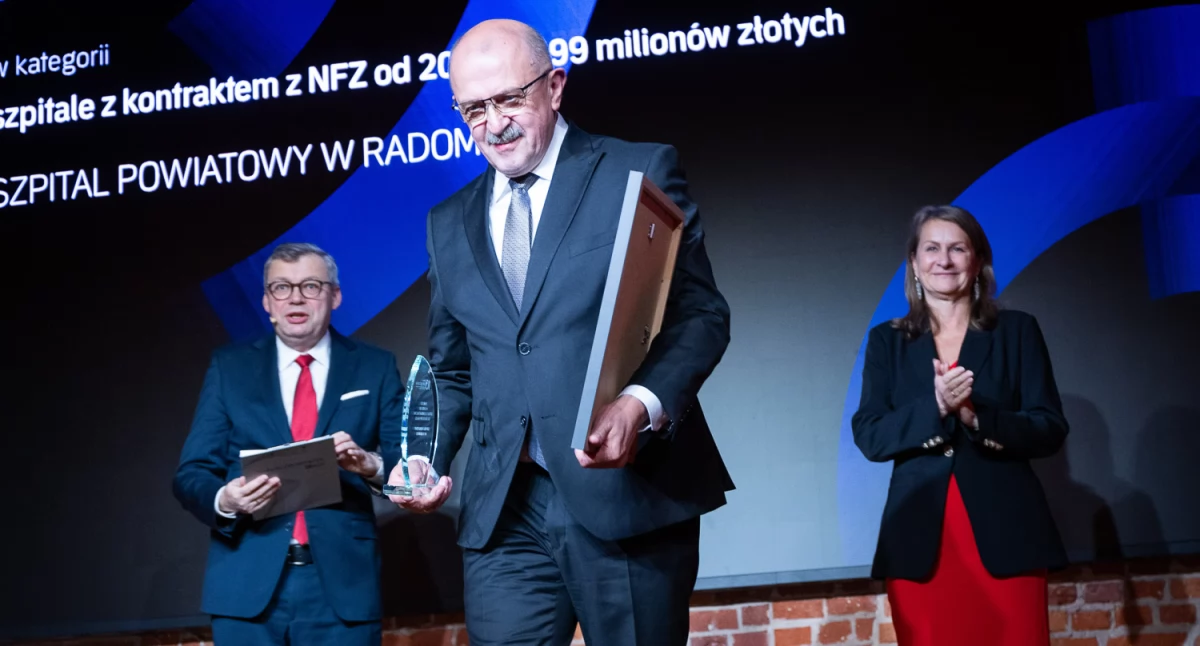 Szpital Powiatowy w Radomsku otrzymał tytuł Lidera 10-lecia rankingu. - Dziękujemy wszystkim pracownikom, lekarzom, pielęgniarkom, ratownikom...