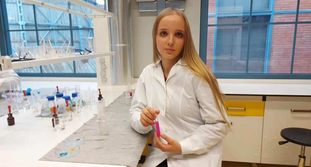Uczennica III LO w Mechaniku Julia Młynek druga w VII Wojewódzkim Konkursie Ekologicznym