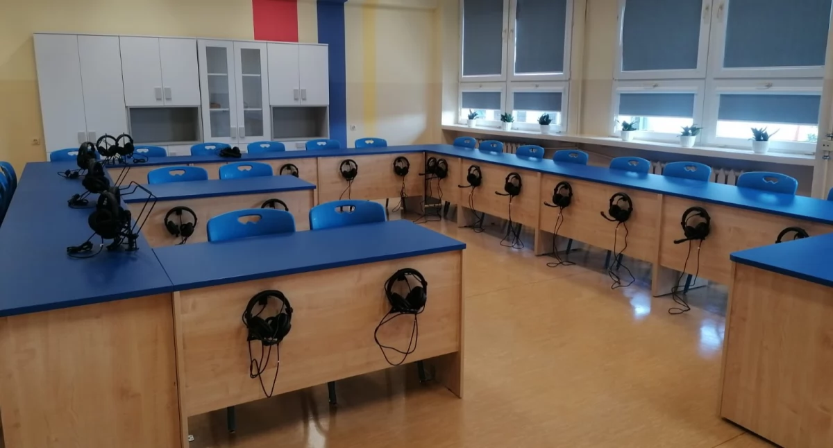 Otwarcie nowoczesnych sal w Zespole Szkolno-Przedszkolnym w Kamieńsku. W placówce pojawiły się roboty humanoidalne