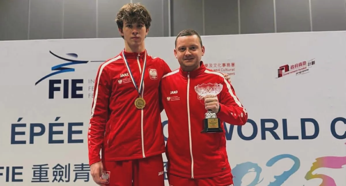 [WIDEO] Radomszczanin Szymon Wojciechowski zwyciężył w szermierczym Pucharz Świata Juniorów w Hongkongu