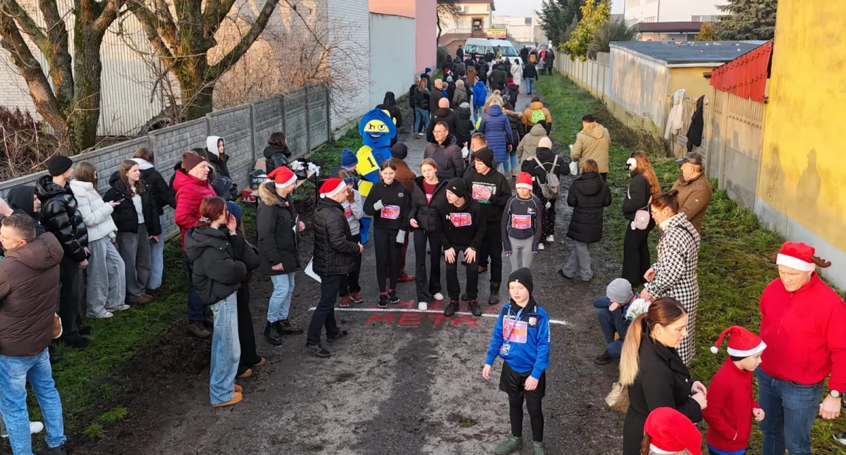 Mieszkańcy Lgoty Wielkiej licznie odwiedzili II Gminny Jarmark Bożonarodzeniowy