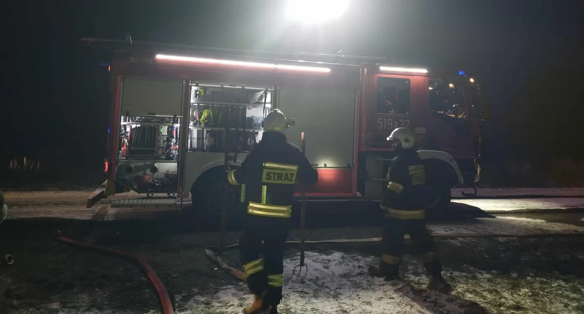 W miejscowości Perzyny ktoś podpalił drewnianą stodołę. Straty oszacowano na ponad 10 tys. zł