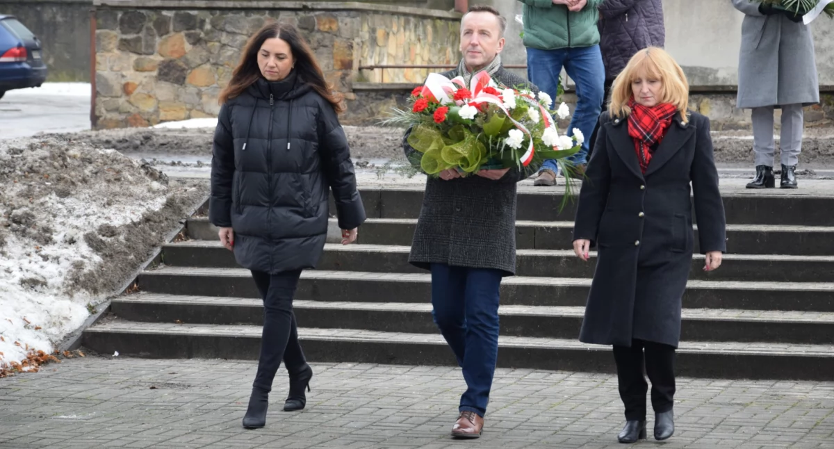 81 lat temu do Radomska weszły wojska Armii Czerwonej. Władze miasta z tej okazji złożyły kwiaty