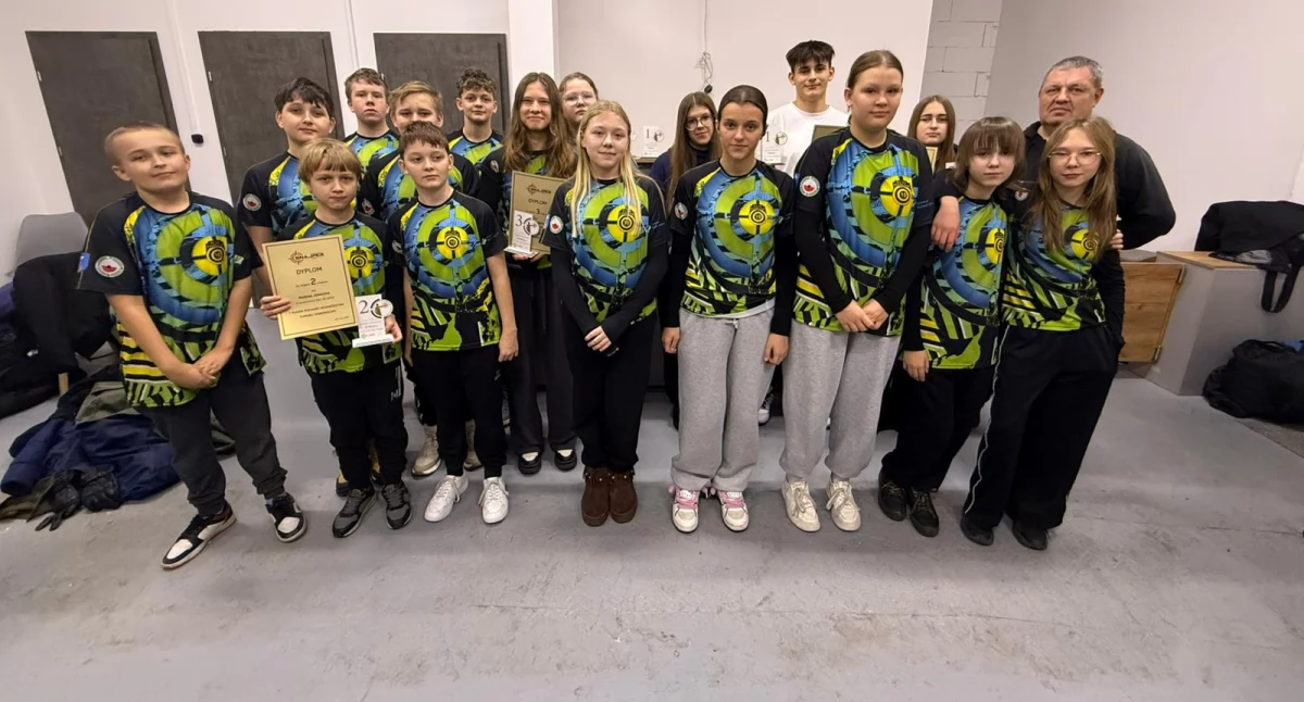 Zawody strzeleckie Turniej Noworoczny oraz I Runda Pucharu Województwa Łódzkiego Młodzików. Zawodnicy 10-tki wystrzelali 5 medali