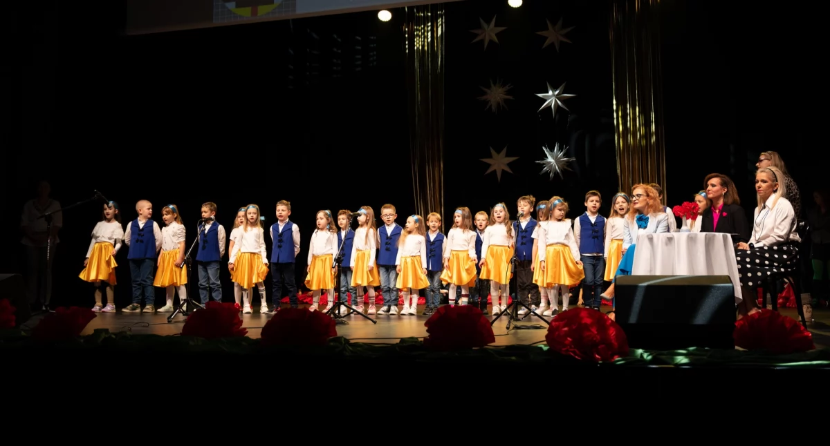 [ZDJĘCIA] Koncert życzeń dla babć i dziadków. W Miejskim Domu Kultury wystąpiły przedszkolaki