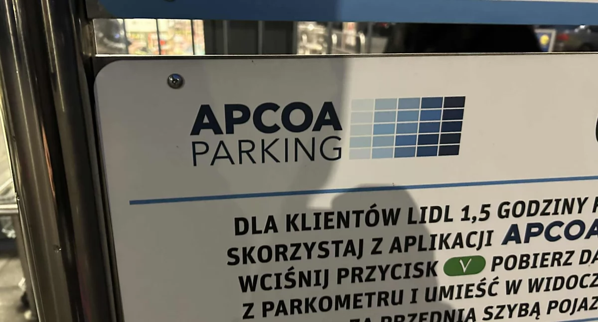 Firma która zarządza płatnymi parkingami przy supermarketach w Radomsku ukarana przez UOKiK