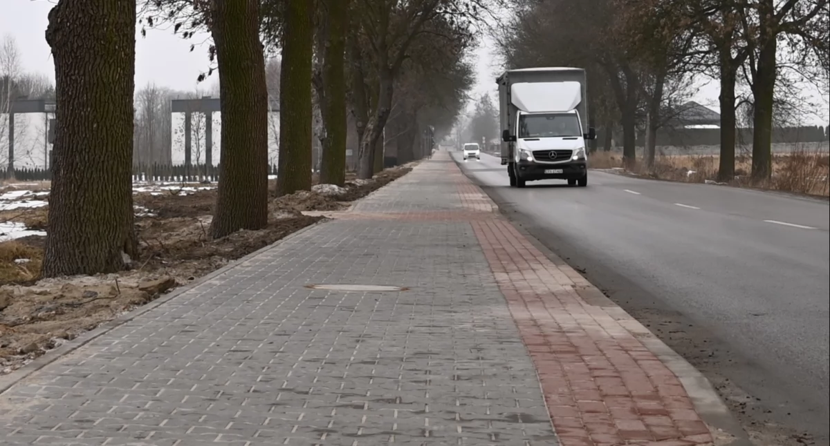 1700 metrów chodnika przy Reymonta w Strzałkowie kosztowało prawie 1 mln 900 tys. zł
