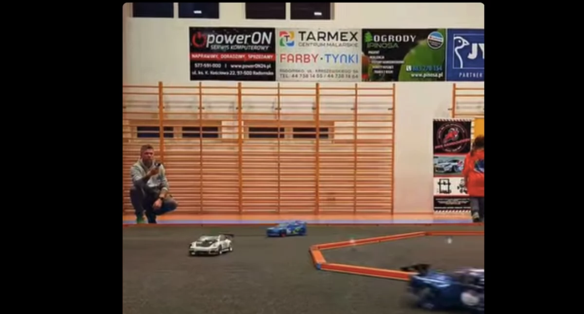 [WIDEO] I Grand Prix RC w Powiatowej Hali Sportowej przy ulicy Szkolnej
