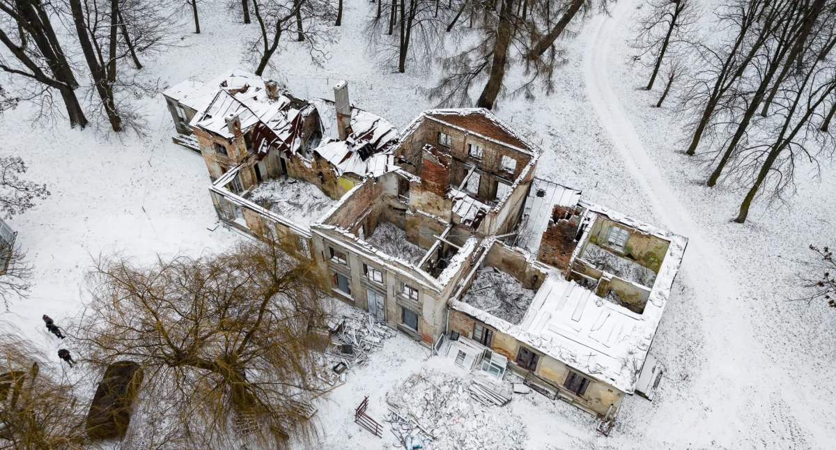 Dwór w Kobielach Wielkich dostanie drugie życie. Gmina szykuje wielki remont zabytku, który ma kosztować 20 mln zł