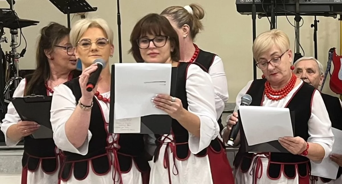 Dzień Kobiet w gminie Ładzice. Ponad 150 mieszkanek w remizie OSP Jedlno Drugie