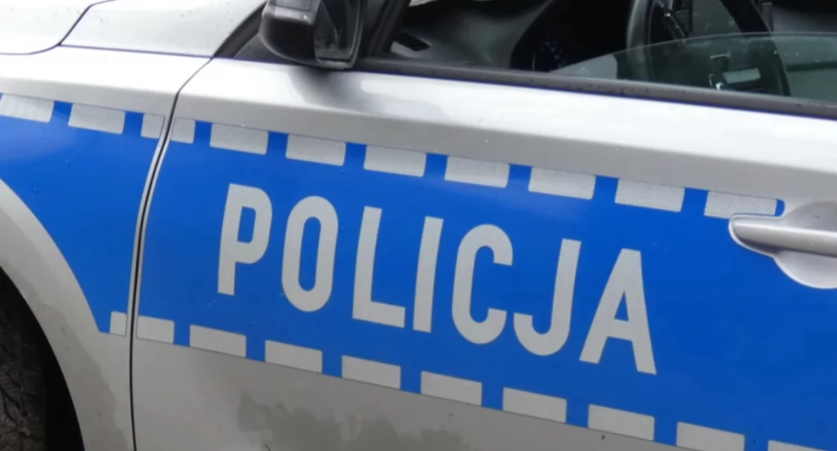 14-latka przyszła po pomoc. Policjanci zatrzymali 19-latka. Grozi mu do 5 lat więzienia. Za znęcanie