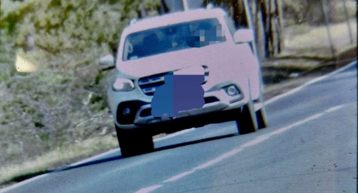 19-latek za kierownicą Mercedesa na pięćdziesiątce miał na liczniku 134 km/h. Prawo stracił na trzy miesiące