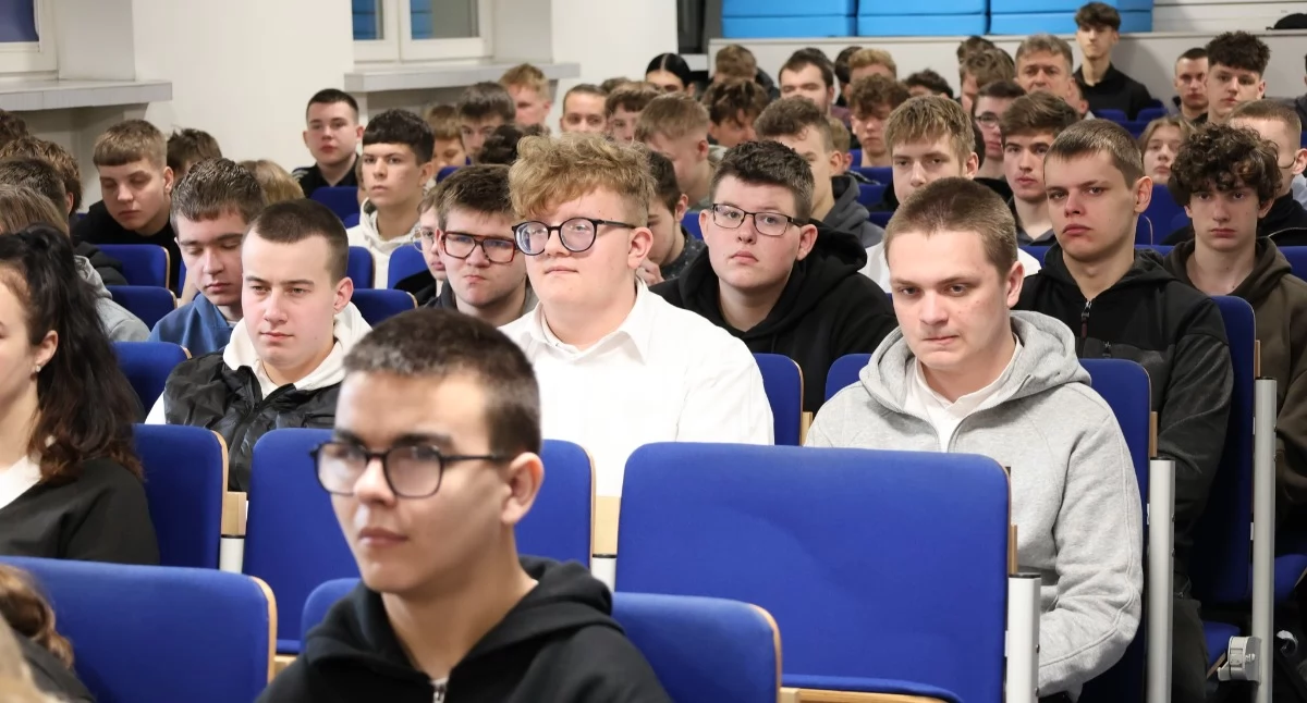 [ZDJĘCIA] Z drewna tworzymy przyszłość. Konferencja meblarska w Drzewniaku