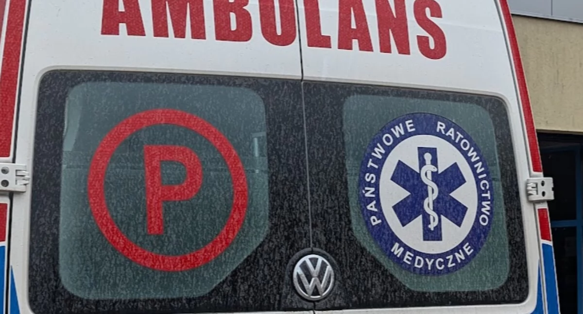 Mężczyzna nagle zasłabł. Jako pierwszy pomocy udzielał mu strażak z OSP Przedbórz