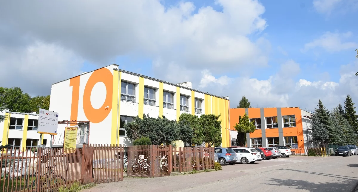 Publiczna Szkoła Podstawowa nr 10 będzie nosiła imię Kornela Makuszyńskiego