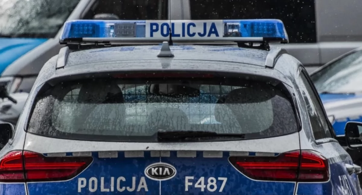 Okradł sklep w Radomsku na oczach policjanta. Już siedzi 