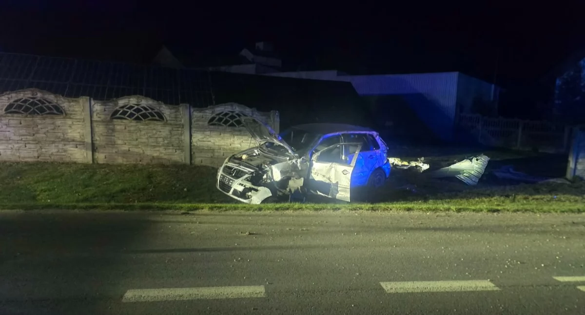 Wypadek w Dziepółci 19-latek za kierownicą Volkswagena jechał zbyt szybko 