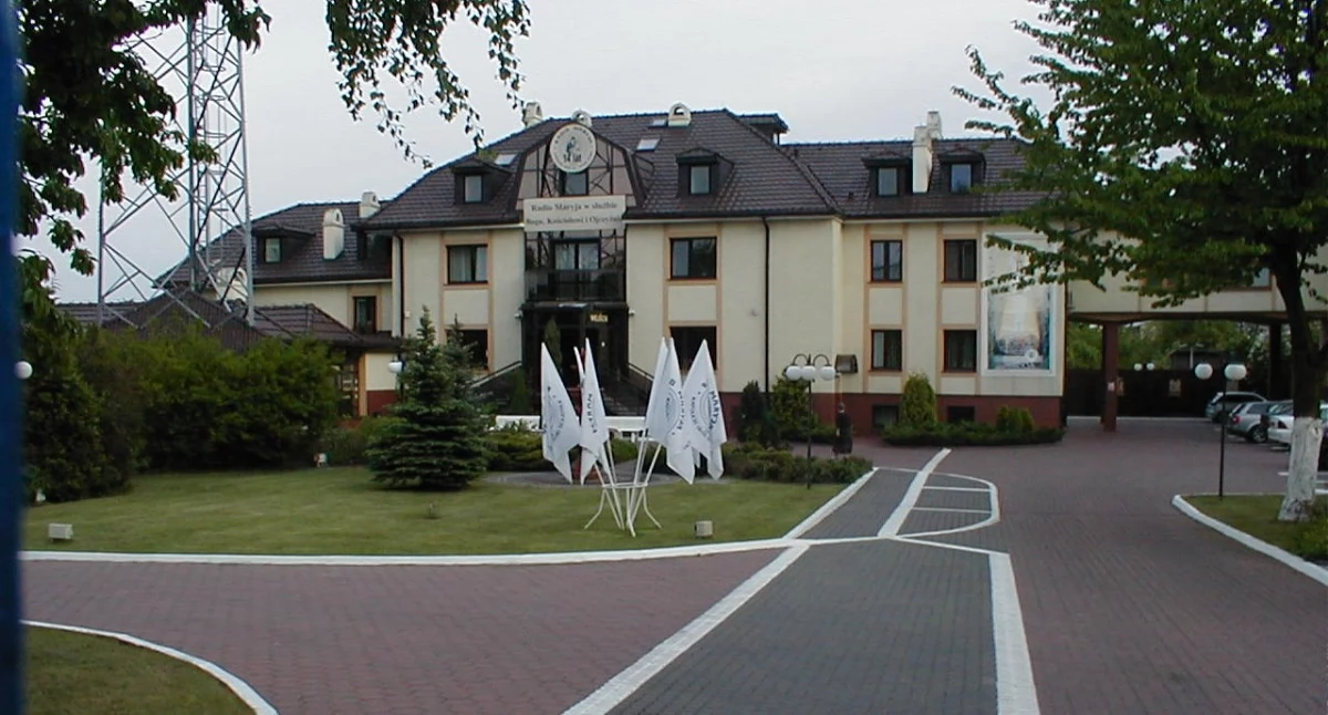 Słucham, bo ufam. Co wy wiecie o słuchaczach Radia Maryja [Radomsko sprzed dekady]