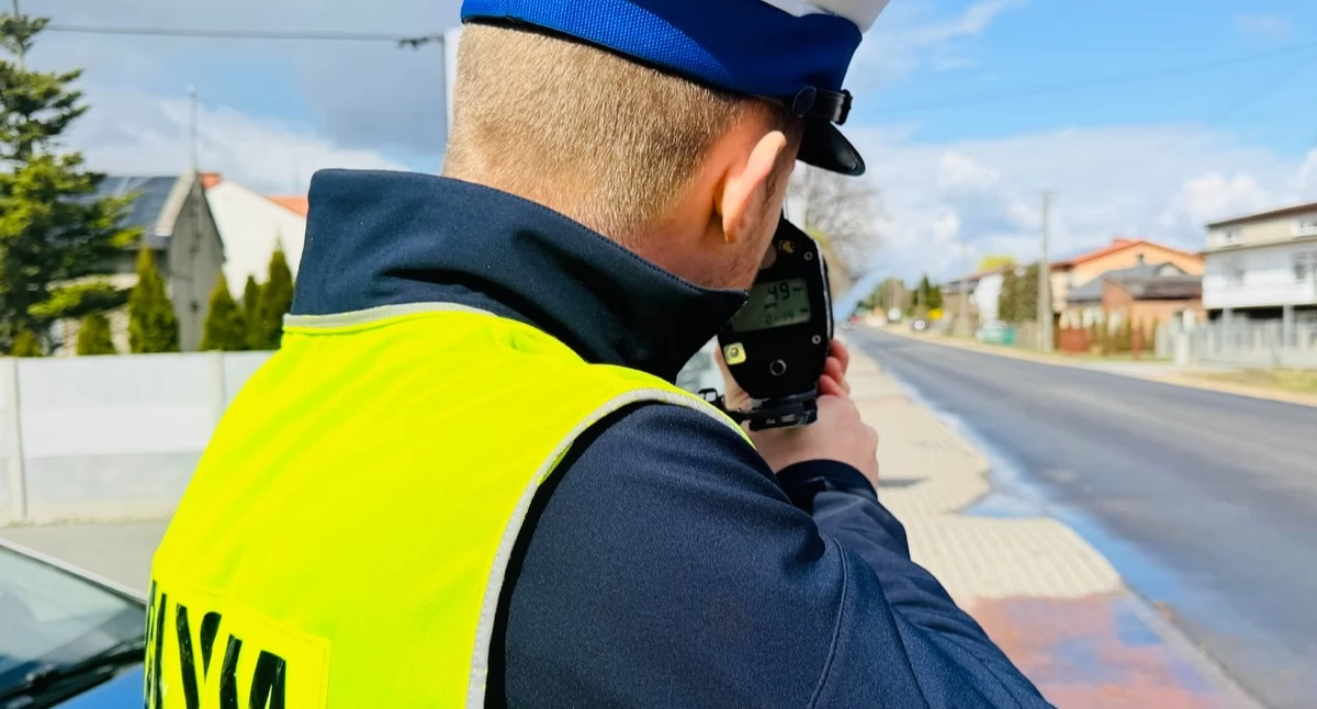 Święta na drogach. 18 kolizji, jeden pijany kierowca i jeden bez prawa jazdy. I prawie 200 wykroczeń