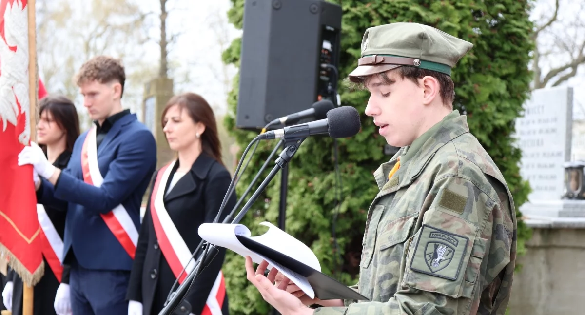 [ZDJĘCIA] Dzień Pamięci Ofiar Zbrodni Katyńskiej. Uroczystości na Starym Cmentarzu