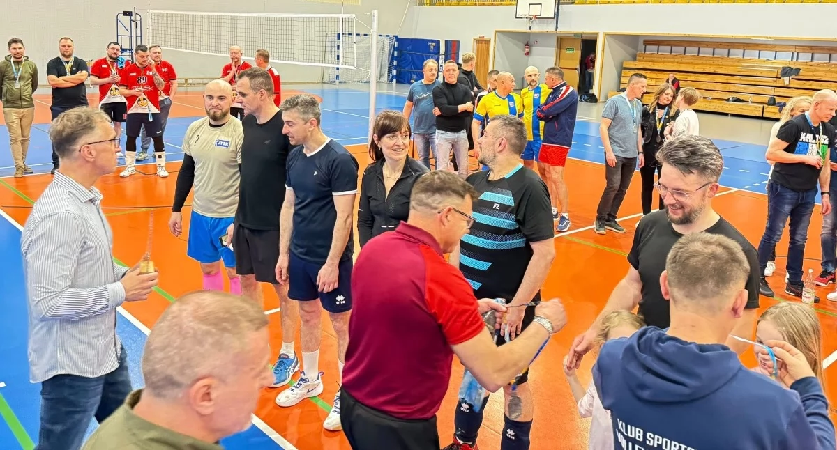 Siatkarze MKS Volley Żelazny Opoczno znów wygrali turniej organizowany przez MOSiR