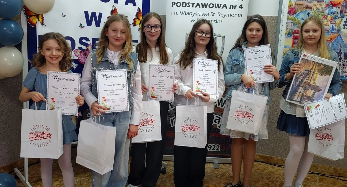 Malwina Stępień najlepsza w XVIII Międzyszkolnym Konkursie Wokalnym „Europa w piosence”