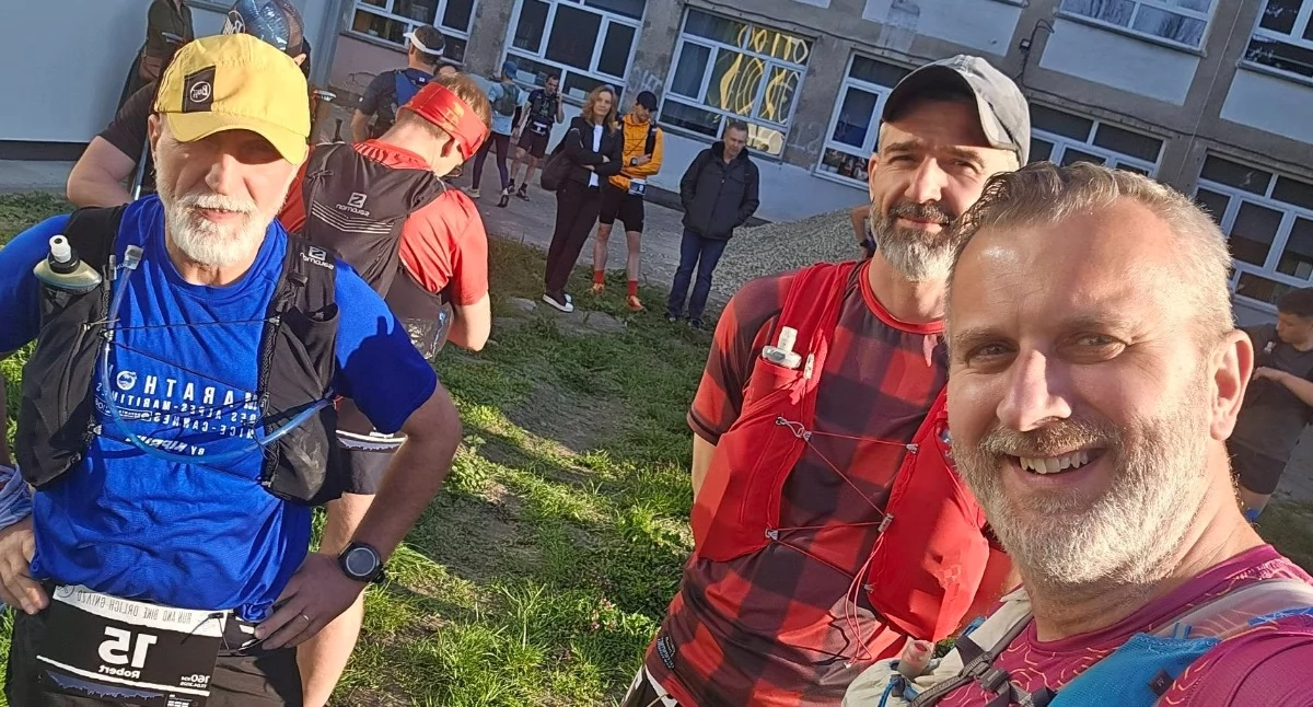 Run & Bike Orlich Gniazd 2026. Piotr Kuśmierczyk, Robert Gołębiowski i Maciej Szefer przebiegli, bagatela, 168 i pół kilometra