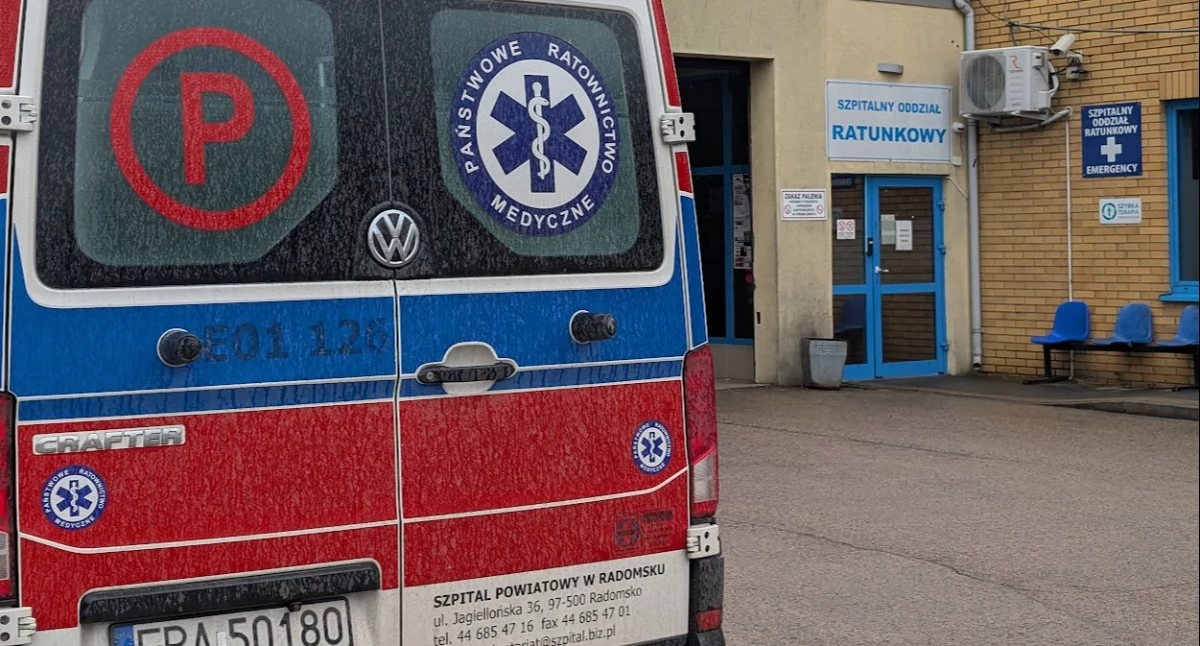 Zderzenie Fiata i Forda na ulicy Prymasa Wyszyńskiego. 36-letnia kobieta odwieziona do szpitala