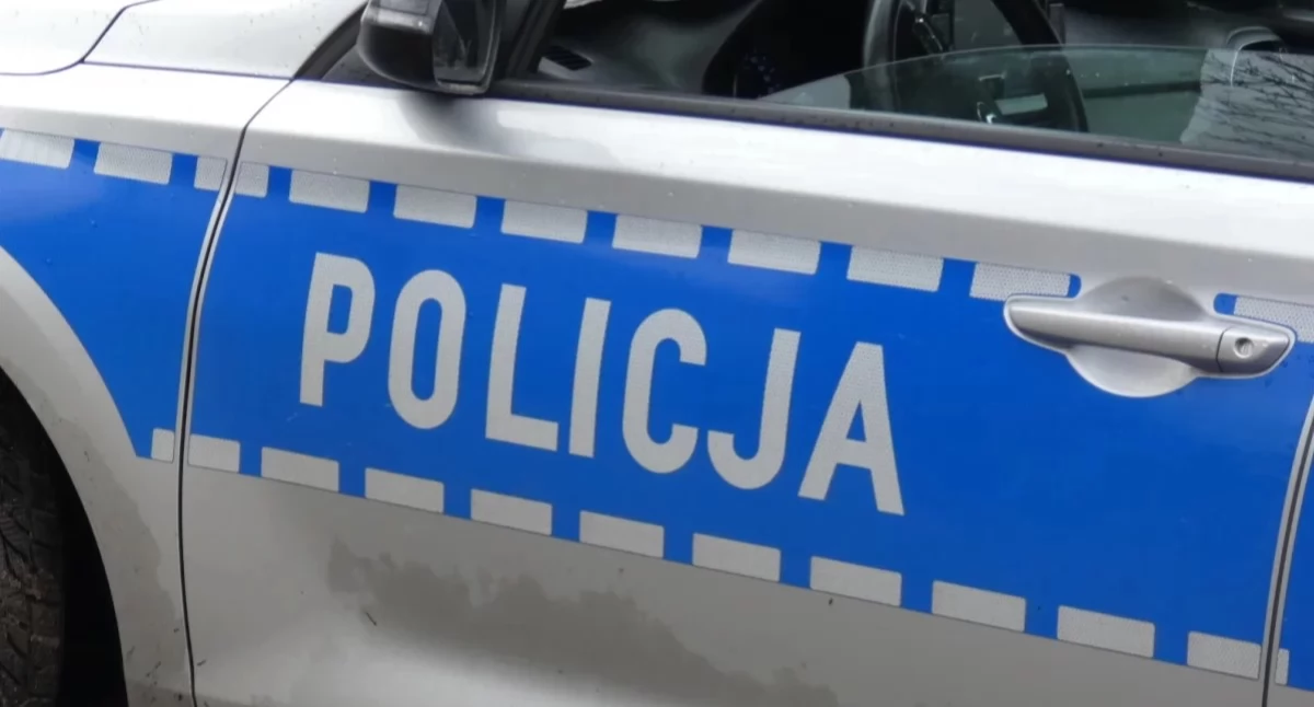 Zderzenie na Piłsudskiego. Kierowca Citroena chciał pojechać na wprost. Wjechał wprost pod Peugeota