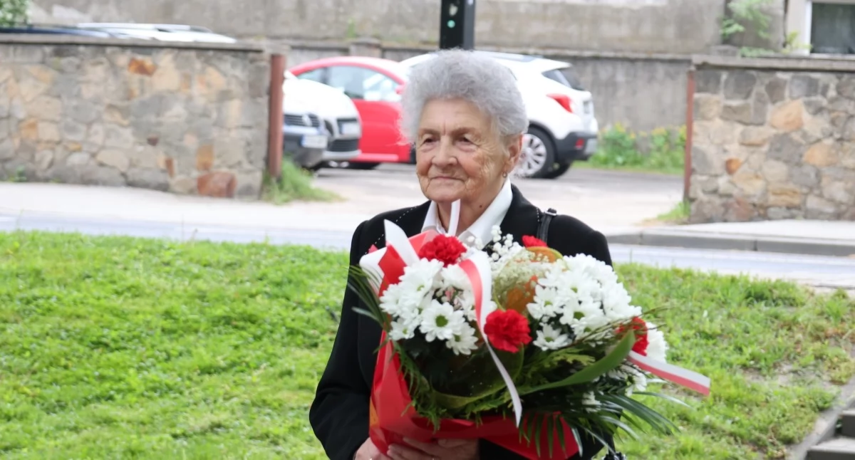 81. rocznica zakończenia II wojny światowej. Kwiaty pod Grobem Nieznanego Żołnierza