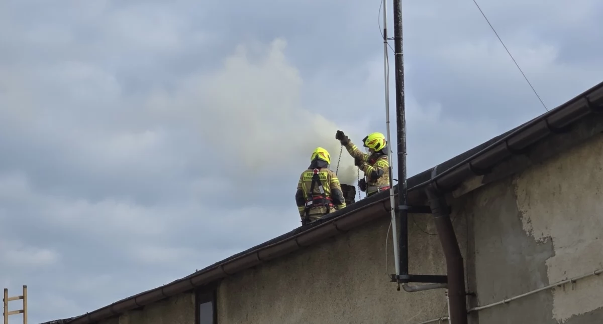 Pożar w Kamieńsku. Dyżurny wysłał na miejsce dwa zastępy
