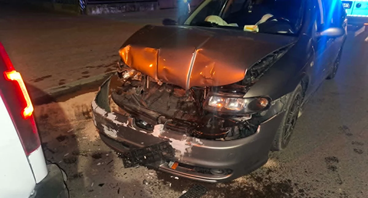Kolizja na ulicy Piłsudskiego. Kierowca Seata uderzył w tył Toyoty