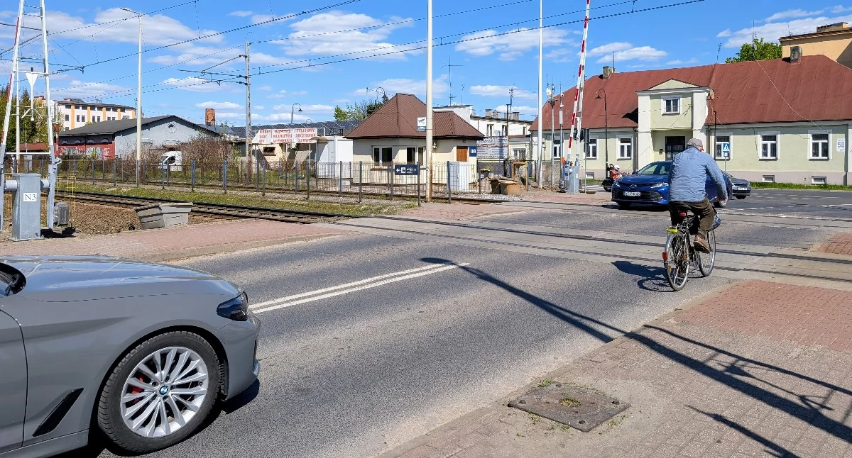 Uwaga kierowcy! Przejazd kolejowy w ulicy Kościuszki znów jest zamknięty