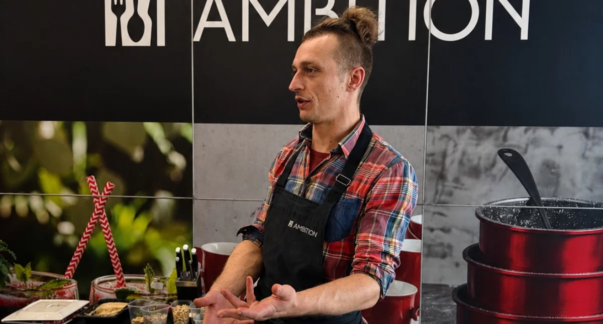 Kulinarne inspiracje, rodzinna atmosfera i moc atrakcji - Live Cooking z Łukaszem Budzikiem w PSB Mrówka Radomsko