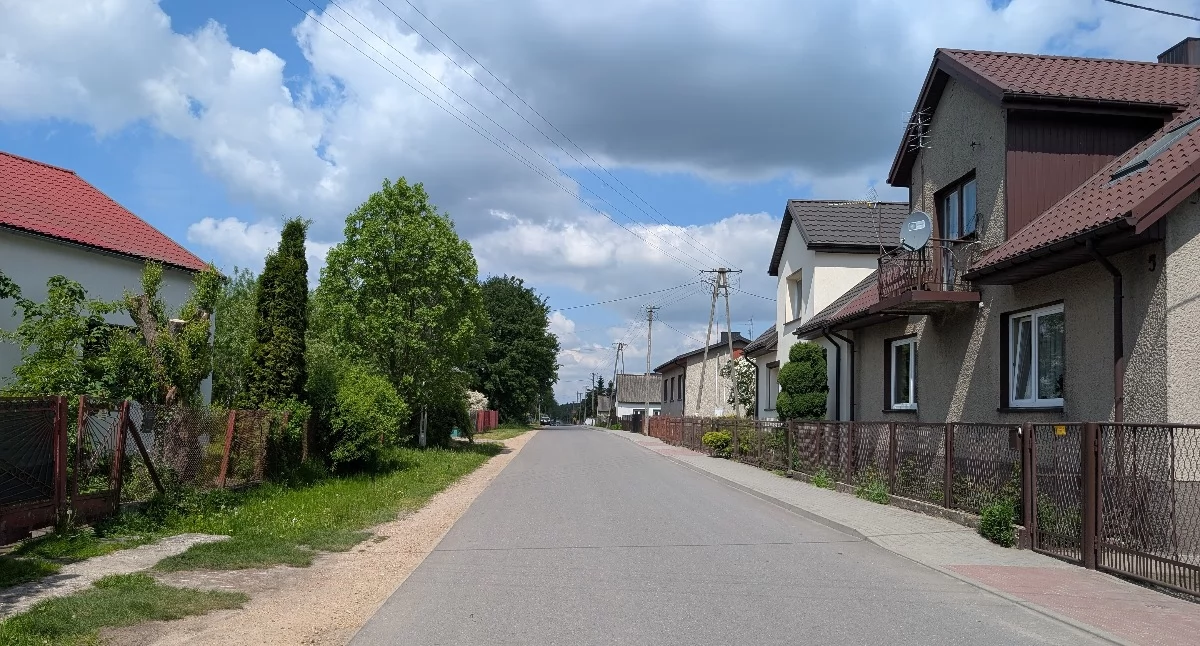 Mieszkańcy Piaszczyc: Ludzie potrafią być okrutni. Tej rodzinie trzeba współczuć