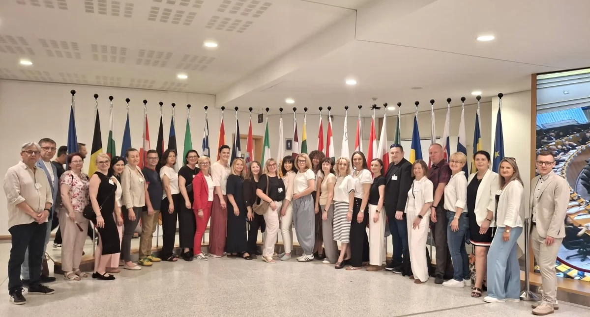 Joanna Bogacz, nauczycielka z Drzewniaka, na wizycie studyjnej w Brukseli. Reprezentowała całe województwo