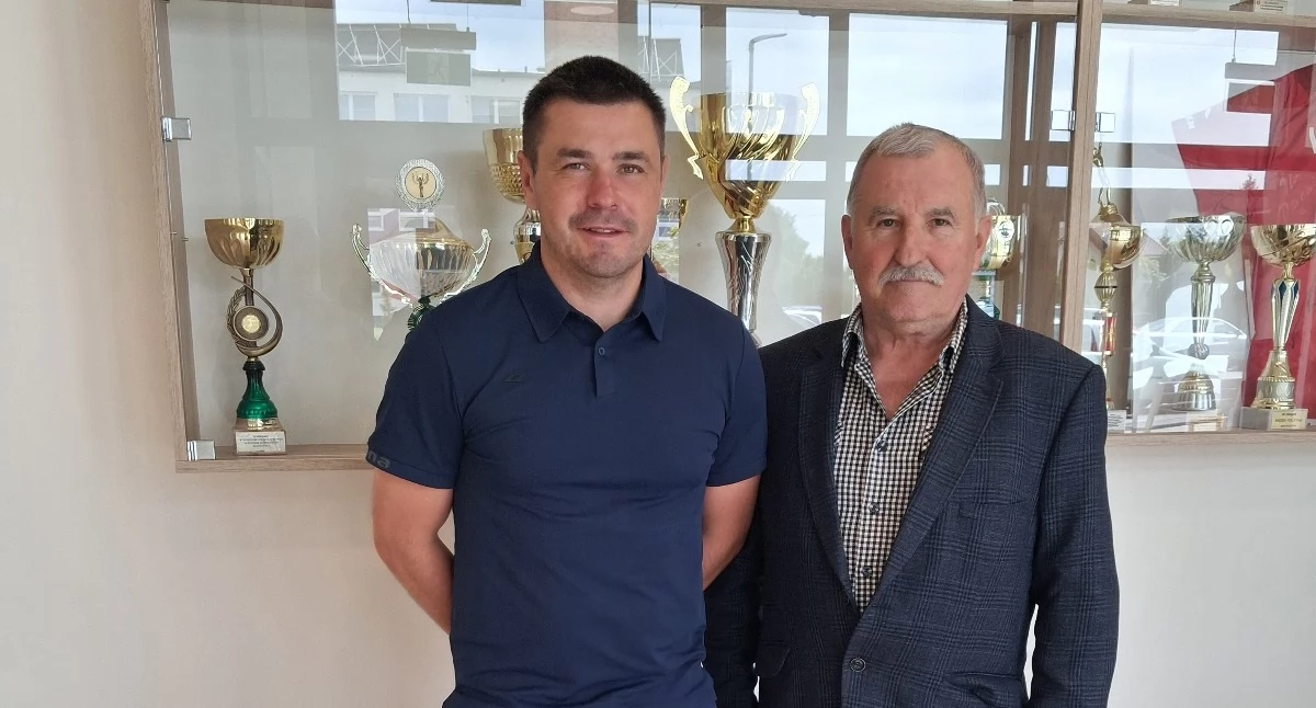 Świt Kamieńsk ponownie w okręgówce: Trener zrezygnował, trwają poszukiwania nowego