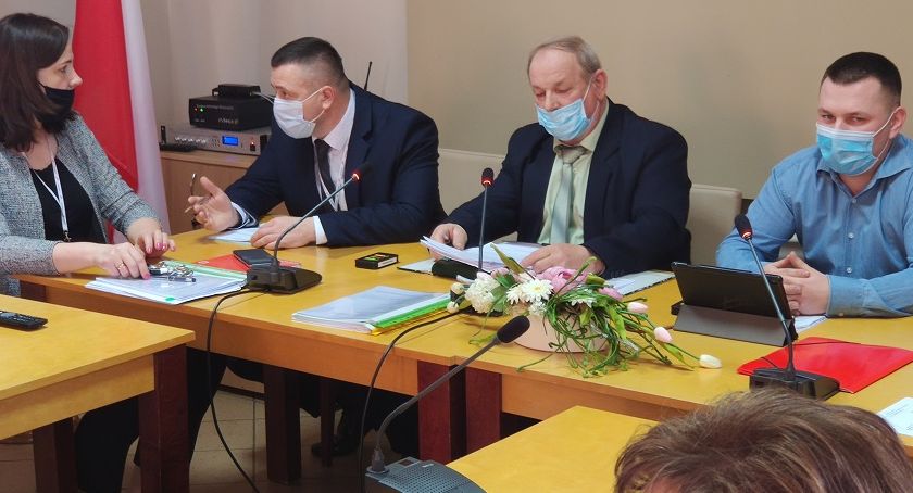Referendum w Ładzicach: wójt pozwał inicjatorów w trybie wyborczym. Sprawa w sądzie jeszcze dziś
