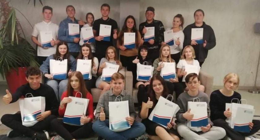 Uczniowie Drzewniaka na miesięcznych praktykach zawodowych w Czechach