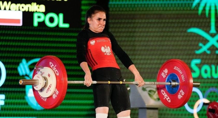 Oliwia Drzazga wicemistrzynią świata. Tytuł wywalczyła na pomoście w Jeddah