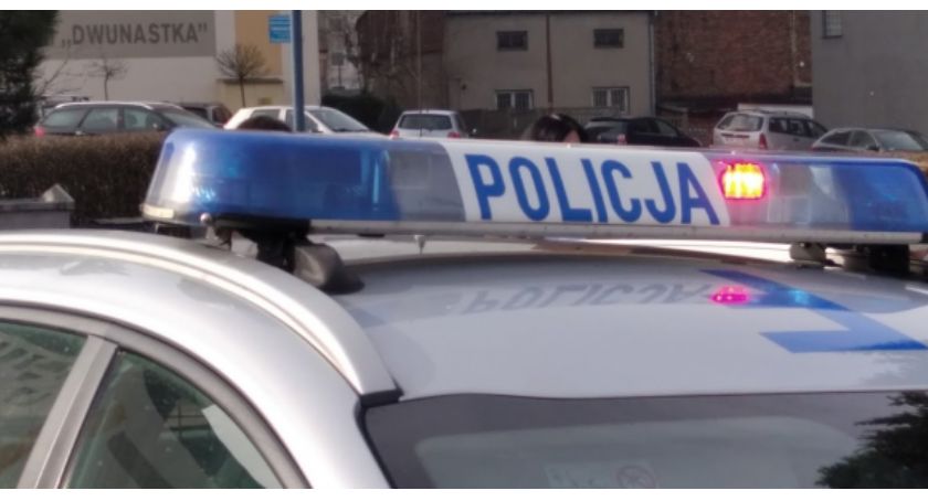 Pijany 26-latek z Zimbabwe za kierownicą powiedział policjantom: wracam z imprezy