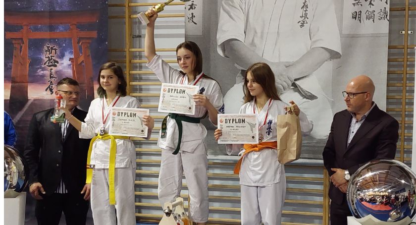 Zuzanna Pluta i Maciej Mierzyński na podium VII Międzynarodowy Turniej Karate w Katowicach