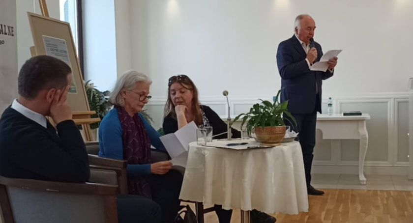 Oskarżenie pod adresem pisarki na spotkaniu w muzeum. Chodzi o książkę o Radomsku, Polakach i Żydach
